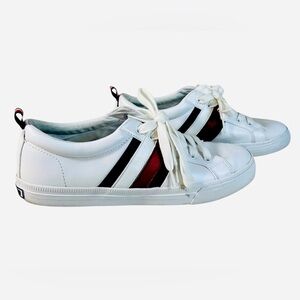 TOMMY HILFIGER Lireai Fashion Sneakers, Women’s, White & Striped, Size 9 Medium